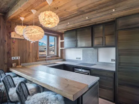 Appartement 4 chambres pour 10 pers. au cœur de Courchevel 1850 - Photo 3