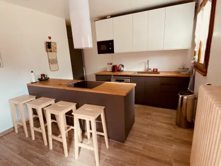 Appartement rénové proche pistes avec terrasse et parking, 3 ch, 8 pers - Photo 2