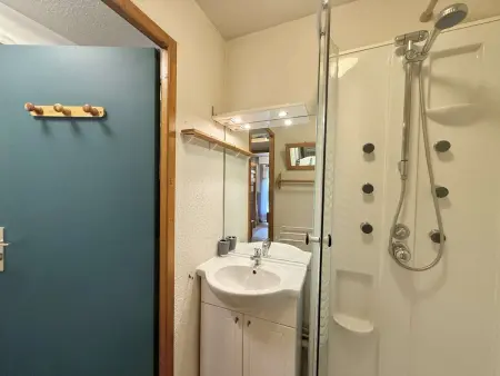 Appartement cosy à 500m du centre, 5 pers, terrasse, parking, casier à ski - Praz-sur-Arly - Photo 13