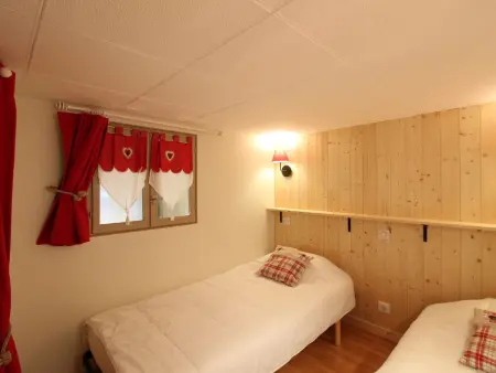 Appartement T2 bis cosy avec Wi-Fi, 100m du centre, 6 pers., cave ski & vélos - Photo 10