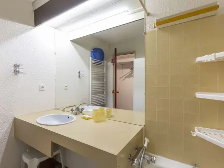 Appartement 6 pers, 1 chambre, balcons, plein centre station, proche pistes - La Mongie - Photo 4