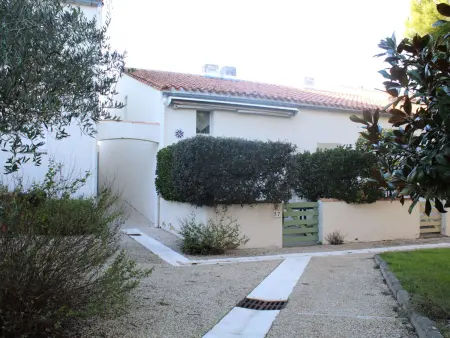 Charmant T1 bis 4 couchages, terrasse, St Martin de Ré - Photo 16
