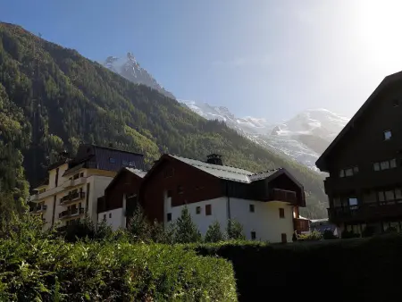 Appartement calme avec garage privatif près du centre à Chamonix - Photo 9