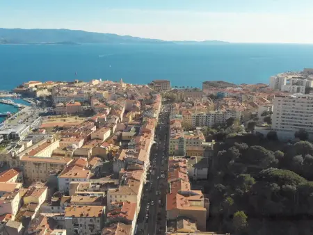 Ajaccio: Appart 2 pièces, 4 pers, parking, vue mer - Photo 14