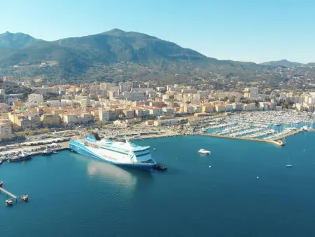 Ajaccio: Appart 2 pièces, 4 pers, parking, vue mer - Photo 15