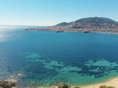 Ajaccio: Appart 2 pièces, 4 pers, parking, vue mer - Photo 16