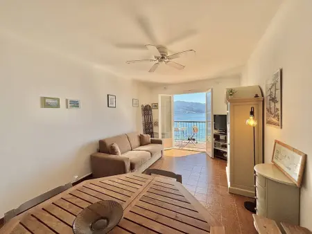 Appartement pieds dans l'eau avec terrasse et superbe vue mer, Tiuccia - Photo 5