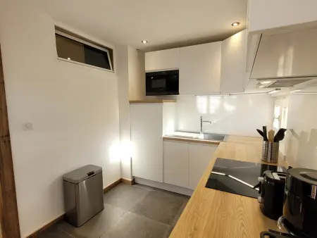 Appartement lumineux 2 chambres avec parking et vue montagnes - Photo 13