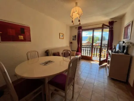 Appartement cosy proche centre et skibus, parking inclus - Photo 1