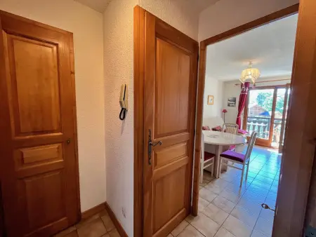 Appartement cosy proche centre et skibus, parking inclus - Photo 9