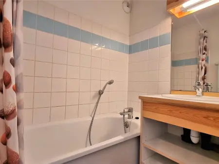 Appartement 4 pièces avec WiFi, Animaux admis, Parking gratuit proche des pistes - Photo 9