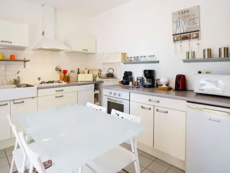 Charmant gîte de 55 m² au cœur d'un domaine viticole à 2 km de Narbonne-Plage, idéal pour 5 pers. - Photo 2