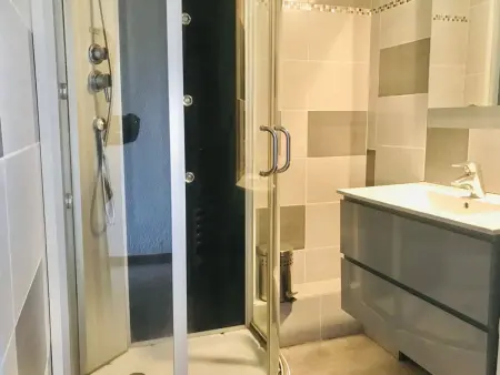 Appartement T2 à Lumio avec terrasse et parking, à 100m de la plage - Photo 4