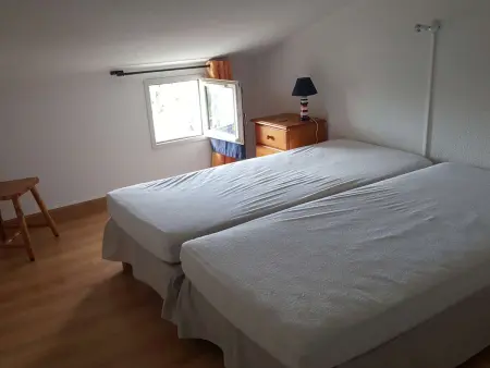 Appartement duplex 3 pièces avec piscine, climatisation et garage à Port Camargue - Photo 6