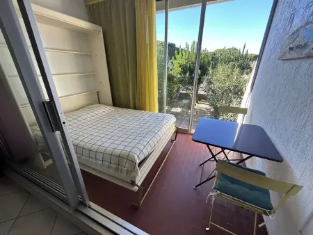 Studio climatisé avec piscine et parking - 4 couchages - Port Camargue - Photo 8