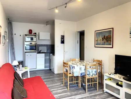 Appartement Familial Proche Plage et Forêt avec Parking Privé - Photo 9