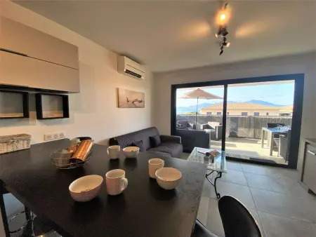 Appartement Contemporain 3 Pièces avec Terrasse - 6 Couchages - Photo 2