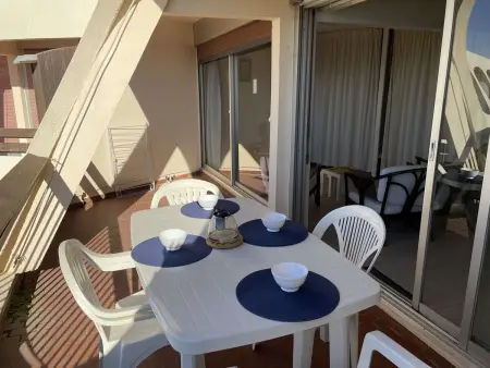 Studio cabine pour 4 avec piscine et parking à Port Camargue - Photo 3