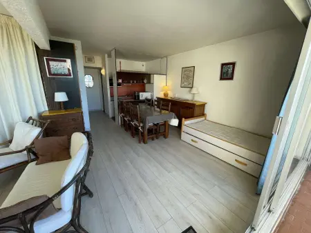 Studio cabine pour 4 avec piscine et parking à Port Camargue - Photo 4
