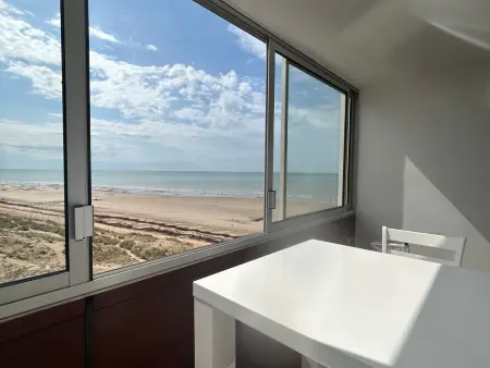 Studio charmant face mer accès plage, balcon, parking - Photo 1