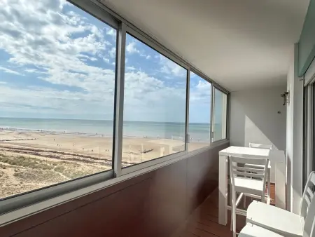 Studio charmant face mer accès plage, balcon, parking - Photo 25