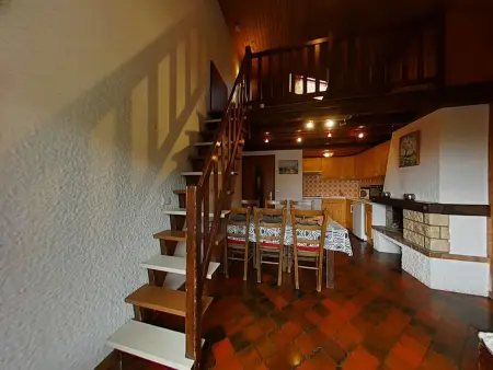 Appartement cosy 7 couchages, au pied des pistes, cheminée, parking - Photo 3