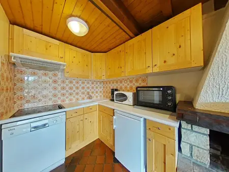 Appartement cosy 7 couchages, au pied des pistes, cheminée, parking - Photo 5