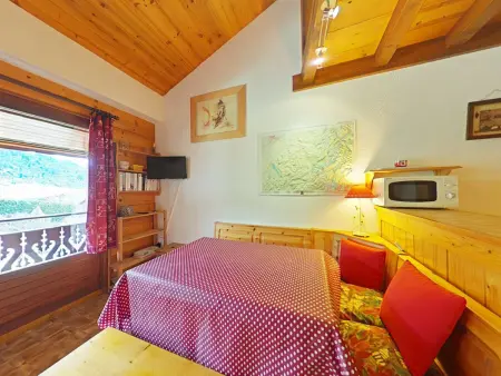 Centre, 2 pièces + mezzanine, balcon, ascenseur, 6 couchages - Photo 3