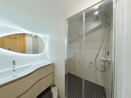 Appt au centre avec 2 chambres, balcon, casier à ski et tout confort au Grand-Bornand - Photo 11