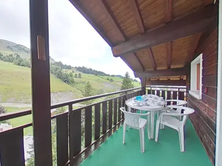 Appartement ensoleillé 2 étoiles, 6 couchages, proche pistes, balcon sud, navette ski - Photo 15