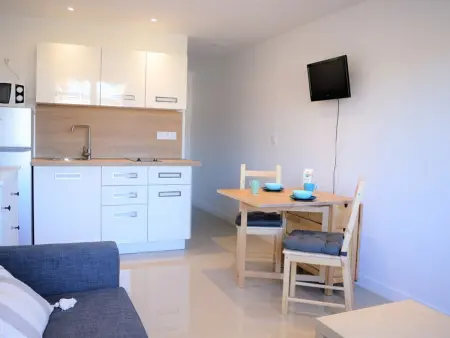 Studio 2 pers au Lavandou, près plage, parking, ménage inclus - Photo 2