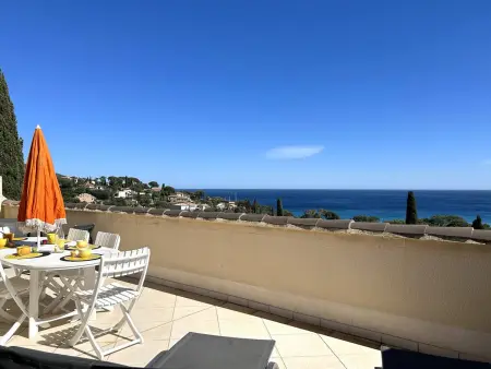 Appartement 3 pièces 6 pers avec terrasse, clim, piscine privée, parking - Photo 1