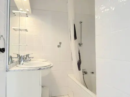 Appartement 3 pièces 6 pers avec terrasse, clim, piscine privée, parking - Photo 13