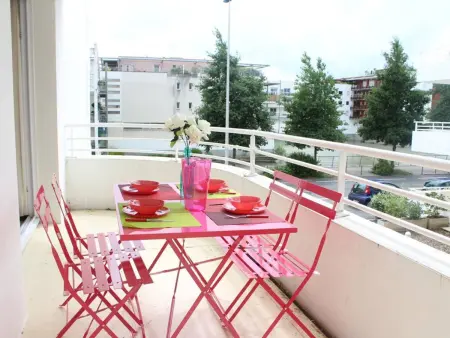 Appt 2 pièces au calme avec balcon, parking privé - Photo 1
