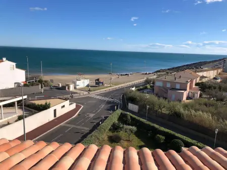 Appt T3 avec terrasse, clim, parking à Cap d'Agde, proche plage et commerces - Photo 3