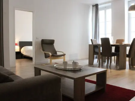 Charme Ancien Moderne, Vieux Port, 4 Couchages, Appartement 4 personnes à La Rochelle - Photo 3