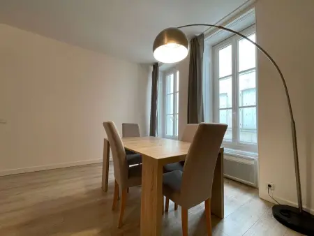 Charme Ancien Moderne, Vieux Port, 4 Couchages, Appartement 4 personnes à La Rochelle - Photo 10