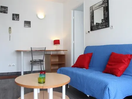 Appartement 2 pièces avec balcon à La Rochelle - Photo 1
