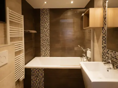 Appartement 4 pièces, 8 personnes, animaux admis, terrasse - Photo 9