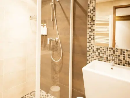 Appartement 4 pièces, 8 personnes, animaux admis, terrasse - Photo 10