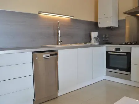 Appartement climatisé 3 pièces, 6 couchages, proche plage et centre, garage inclus - Photo 1