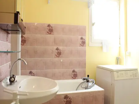 Appartement au cœur du Pouliguen, proche mer, 2 pièces, 4 couchages, parking privé, tout à pied - Photo 8