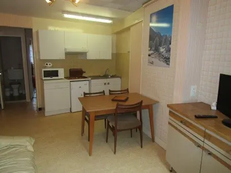 Appartement T3 à Cauterets, proche thermes, télécabine, WiFi et parking - Photo 4