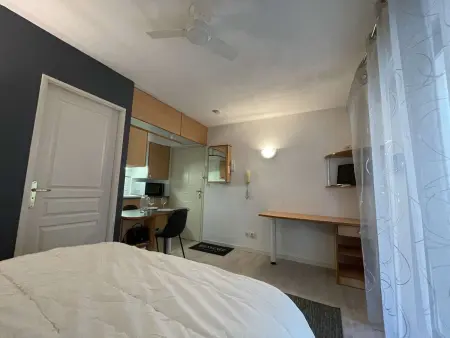 Studio confortable avec terrasse et parking aux Minimes, La Rochelle - Photo 3
