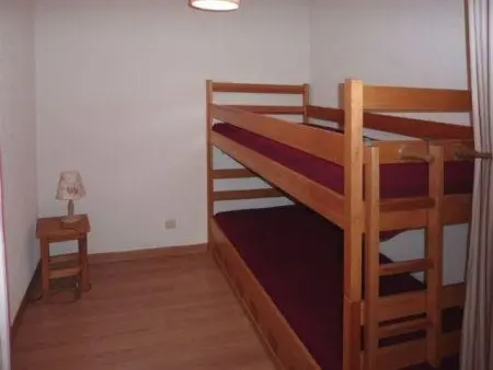 Studio skis aux pieds, balcon sud, idéalement situé, 4-6 couchages, proche animations et commerces - Photo 5