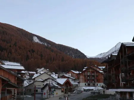 Duplex standing 2 ch + coin montagne, au pied des pistes, 9 pers, animaux admis - Photo 9