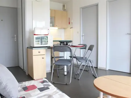 Studio cabine 4 pers La Rochelle avec balcon, parking - Photo 5