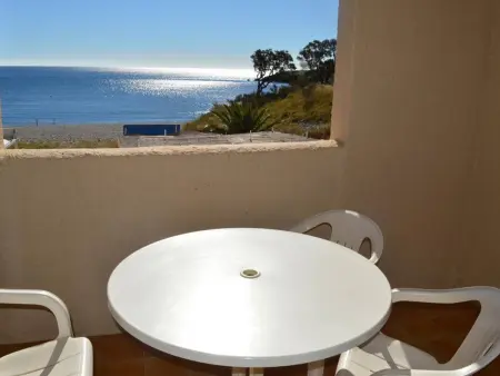 Appartement 3 pièces cabine, 6 couchages à Cerbère, vue mer, parking, accès plage - Photo 7