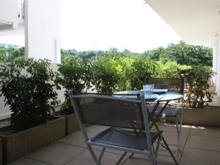 Studio avec terrasse exposée sud et piscine aux Minimes - Photo 9