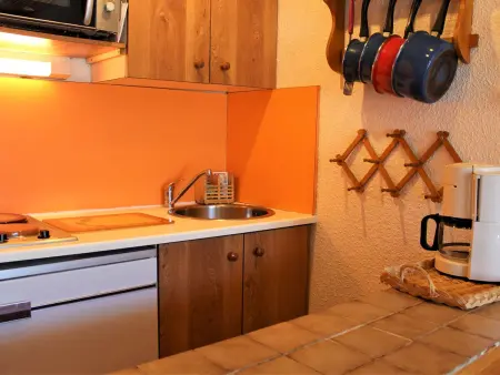 Studio cosy à Vars avec balcon, proche pistes et commerces, parking inclus - Photo 5